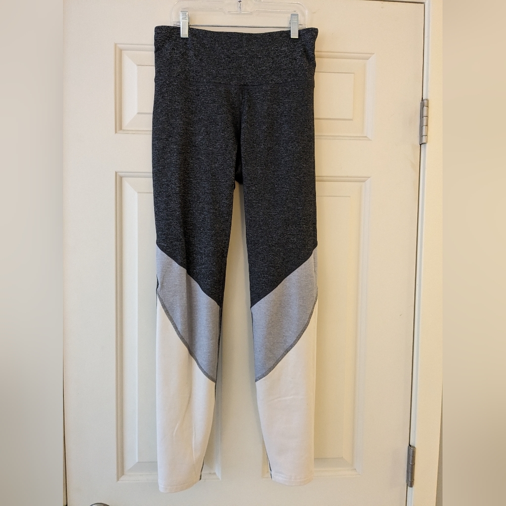 Old Navy Tri-colored Leggings Women's size M (Excellent used condition)